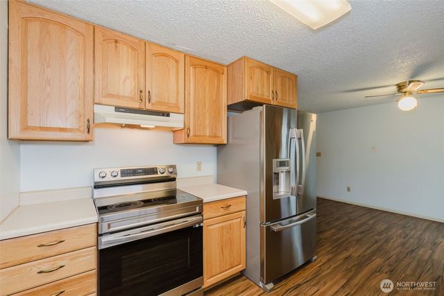 3875 NE Pinecone Drive, Bremerton, WA 98310