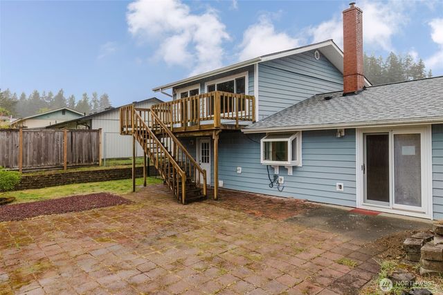 3875 NE Pinecone Drive, Bremerton, WA 98310