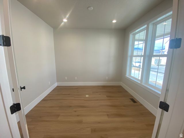 7103 W DOCKSIDER DR, South Jordan, UT 84009