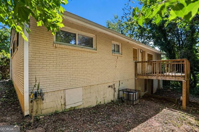 3490 Pinehill Drive, Decatur, GA 30032