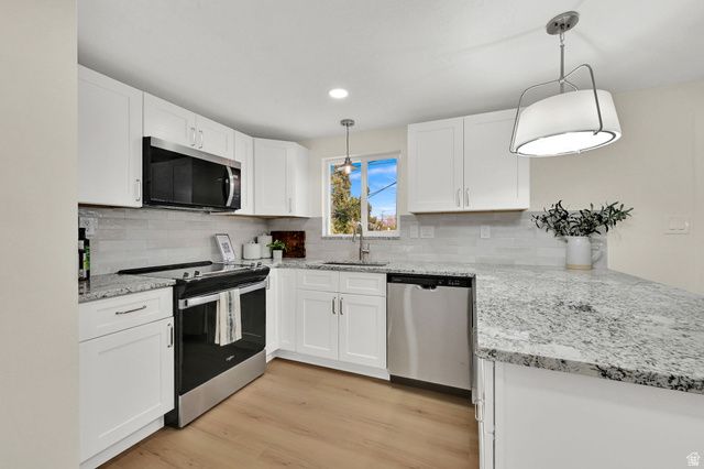 4220 S 2075 W, Roy, UT 84067