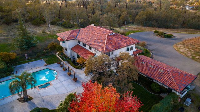 22797 Silverlode Road, Palo Cedro, CA 96073