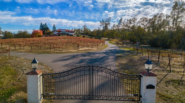 22797 Silverlode Road, Palo Cedro, CA 96073