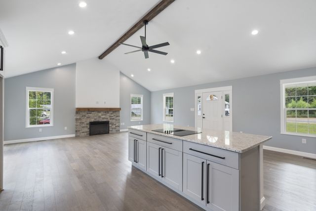 11526 Aaron Ln, Nunnelly, TN 37137
