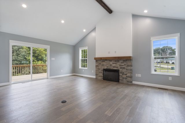 11526 Aaron Ln, Nunnelly, TN 37137