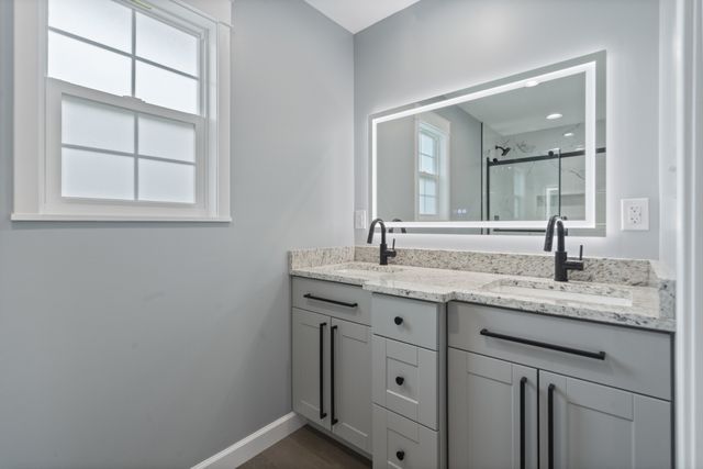11526 Aaron Ln, Nunnelly, TN 37137