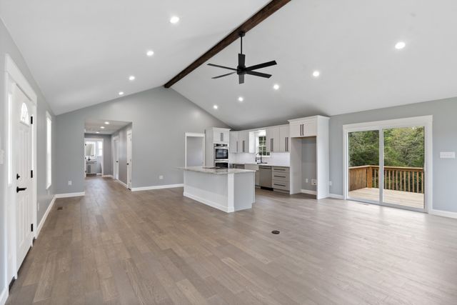 11526 Aaron Ln, Nunnelly, TN 37137