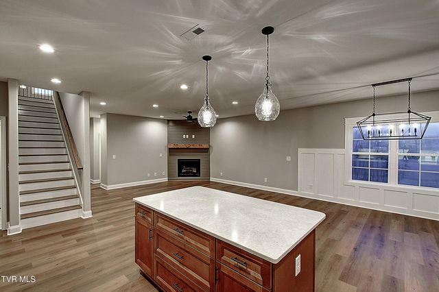 939 Daybreak Crest, Jonesborough, TN 37659
