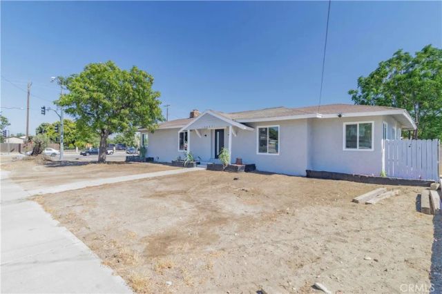 18087 San Bernardino, Bloomington, CA 92316