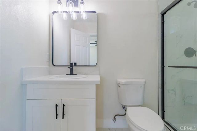 18087 San Bernardino, Bloomington, CA 92316