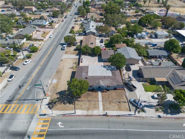 18087 San Bernardino, Bloomington, CA 92316