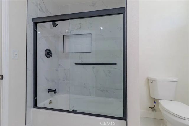 18087 San Bernardino, Bloomington, CA 92316