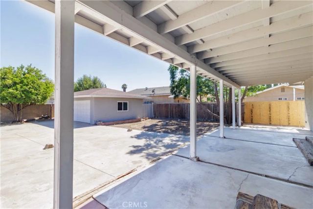 18087 San Bernardino, Bloomington, CA 92316