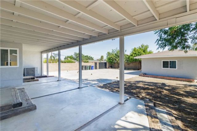 18087 San Bernardino, Bloomington, CA 92316