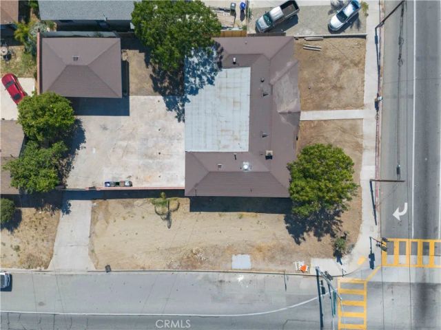 18087 San Bernardino, Bloomington, CA 92316