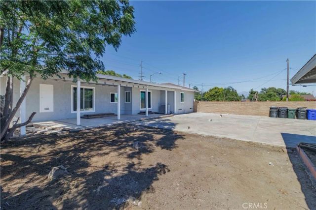 18087 San Bernardino, Bloomington, CA 92316