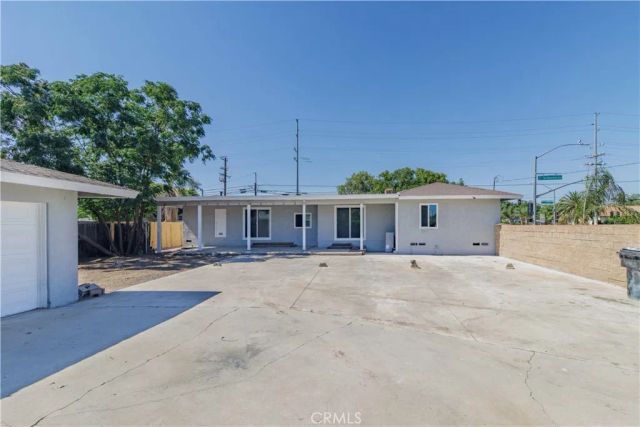 18087 San Bernardino, Bloomington, CA 92316