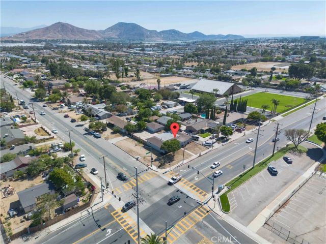 18087 San Bernardino, Bloomington, CA 92316