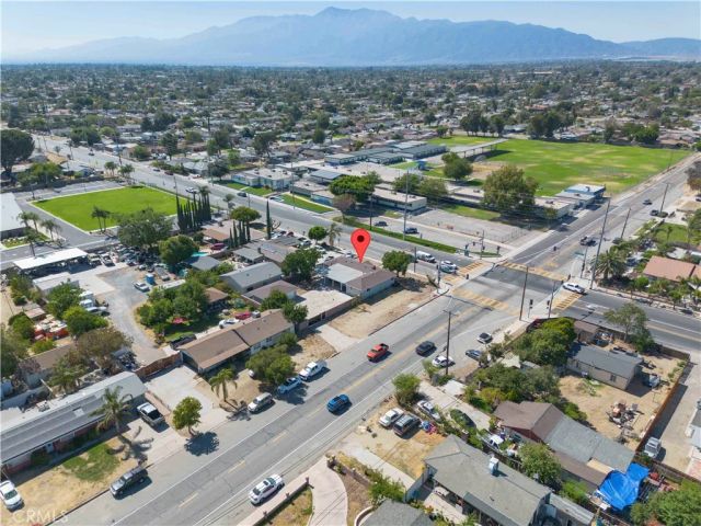 18087 San Bernardino, Bloomington, CA 92316