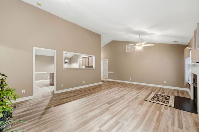 2204 Sweetbay Circle, Burlington, NC 27215