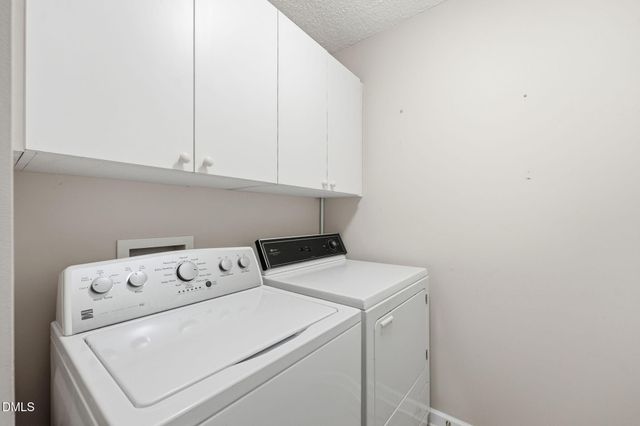 2204 Sweetbay Circle, Burlington, NC 27215