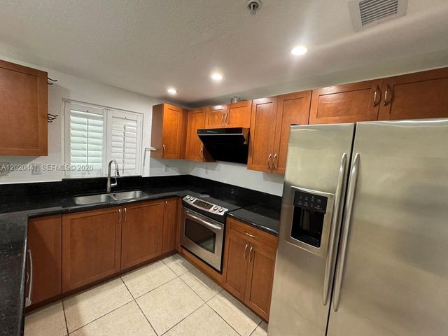 3204 Bird Avenue 104, Miami, FL 33133
