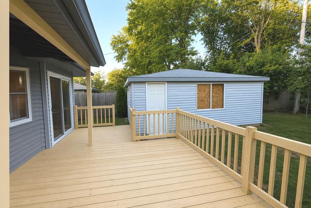47 Birch Street, Carpentersville, IL 60110