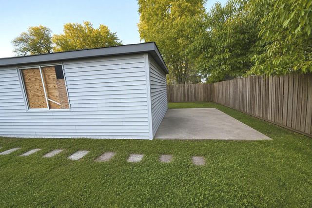 47 Birch Street, Carpentersville, IL 60110