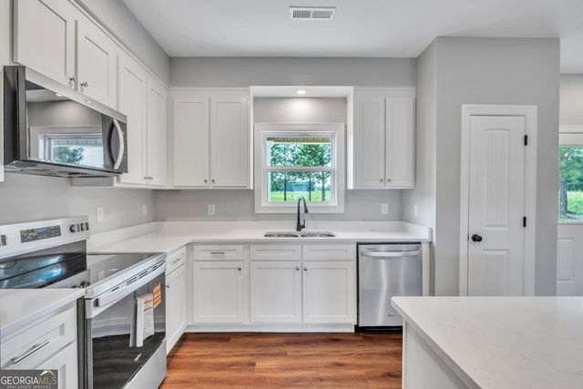 122 Lord Hatcher Drive, Dexter, GA 31019