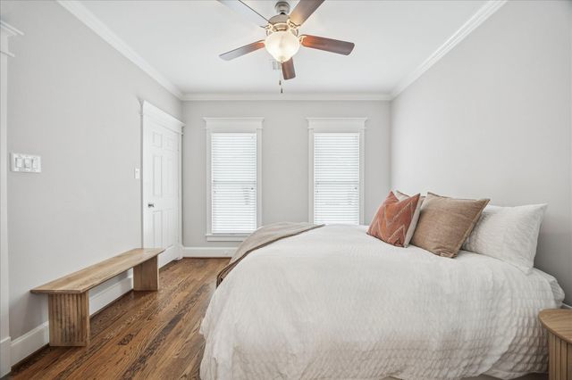 327 W 23rd Street A, Houston, TX 77008