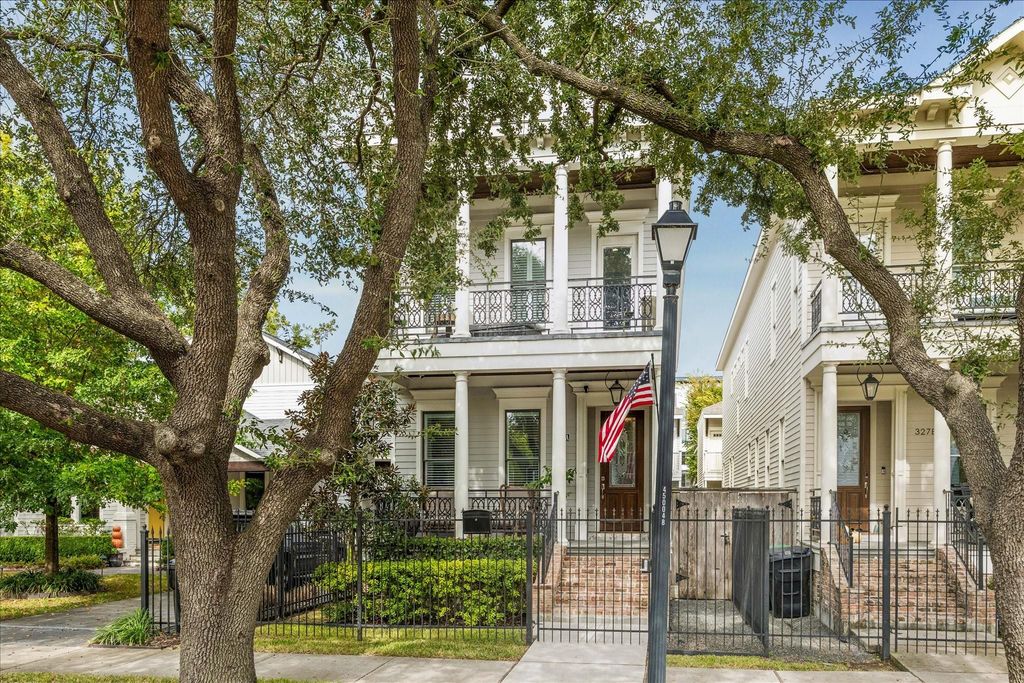 327 W 23rd Street A, Houston, TX 77008