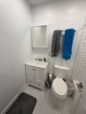 515 W Wrightwood Avenue 218, Chicago, IL 60614