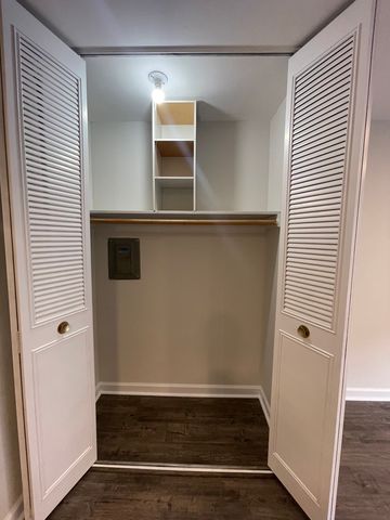 515 W Wrightwood Avenue 218, Chicago, IL 60614