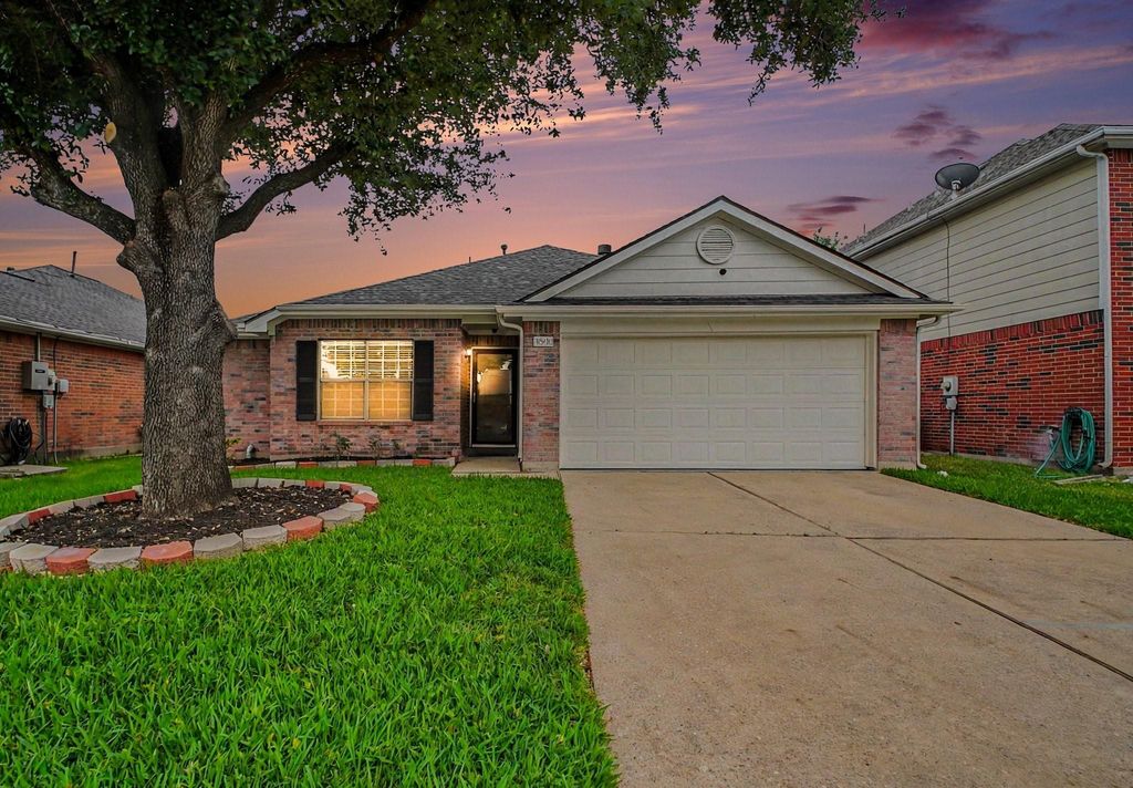 9806 Revelstoke Drive, Houston, TX 77086