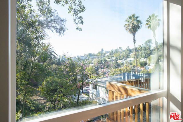 2210 Echo Park Avenue, Los Angeles, CA 90026