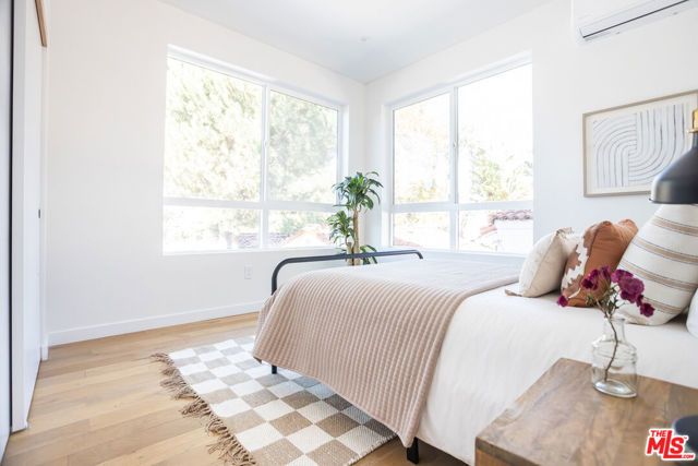 2210 Echo Park Avenue, Los Angeles, CA 90026