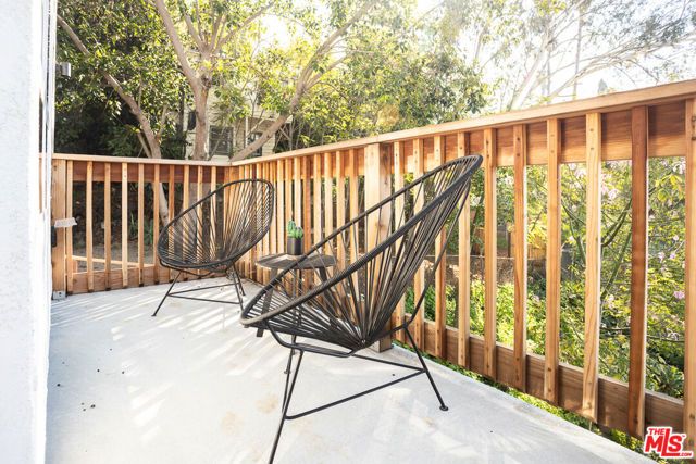 2210 Echo Park Avenue, Los Angeles, CA 90026