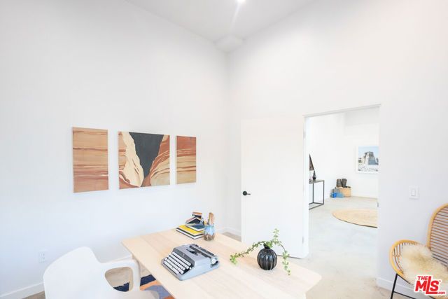 2210 Echo Park Avenue, Los Angeles, CA 90026