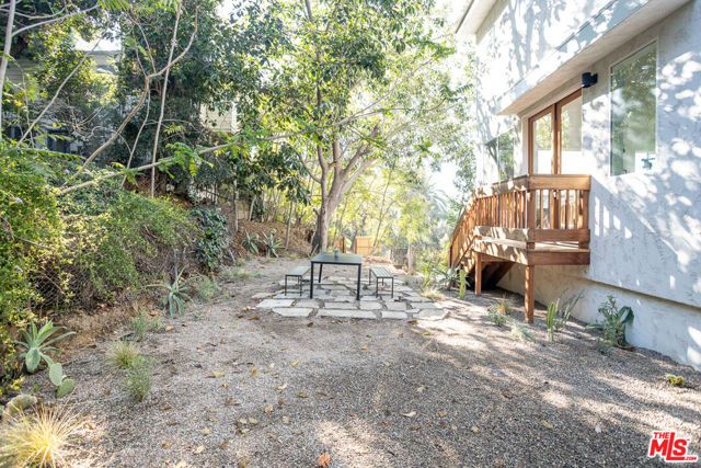 2210 Echo Park Avenue, Los Angeles, CA 90026