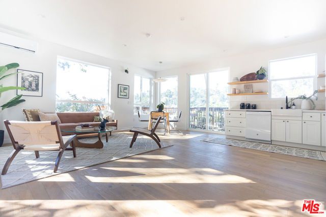 2210 Echo Park Avenue, Los Angeles, CA 90026