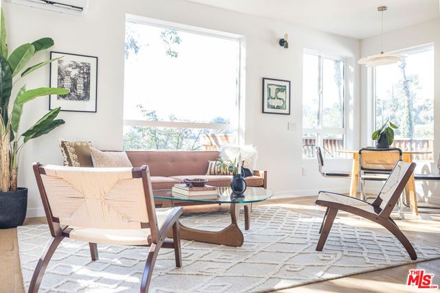 2210 Echo Park Avenue, Los Angeles, CA 90026