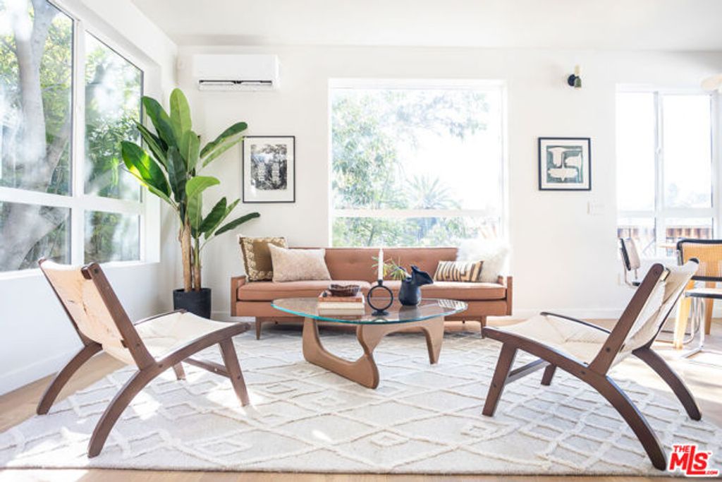 2210 Echo Park Avenue, Los Angeles, CA 90026