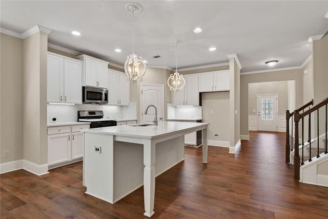 1125 Pebble Creek Lane, Locust Grove, GA 30248