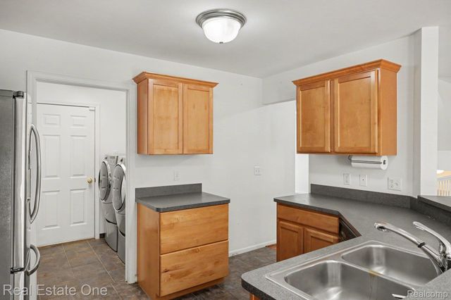 8025 Springdale Drive 48, White Lake Charter Township, MI 48386