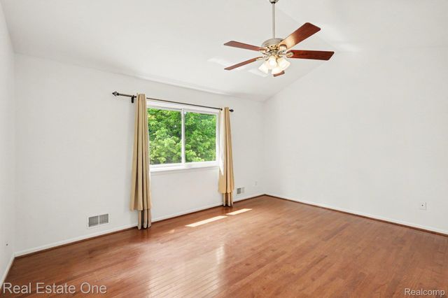 8025 Springdale Drive 48, White Lake Charter Township, MI 48386