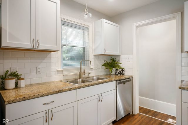 5245 E Market Street, Indianapolis, IN 46219