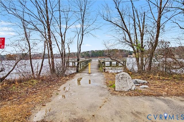 4401 Olgers Rd, Sutherland, VA 23885