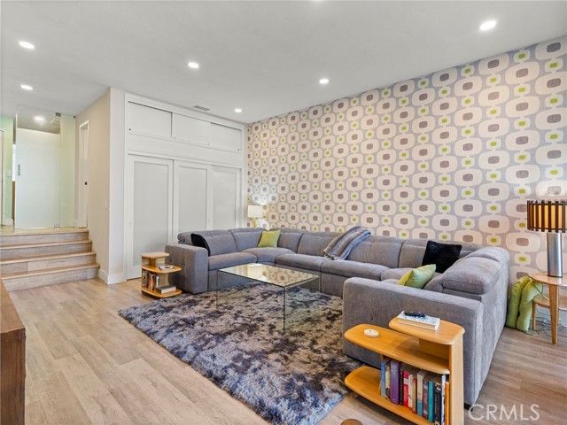 6207 Marina Pacifica, Long Beach, CA 90803