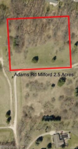 835 Adams Rd, Milford, MI 48381