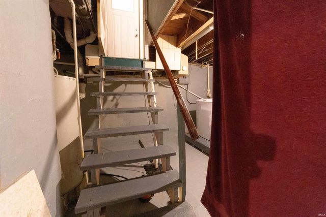 1116 S Harlan Avenue, Evansville, IN 47714